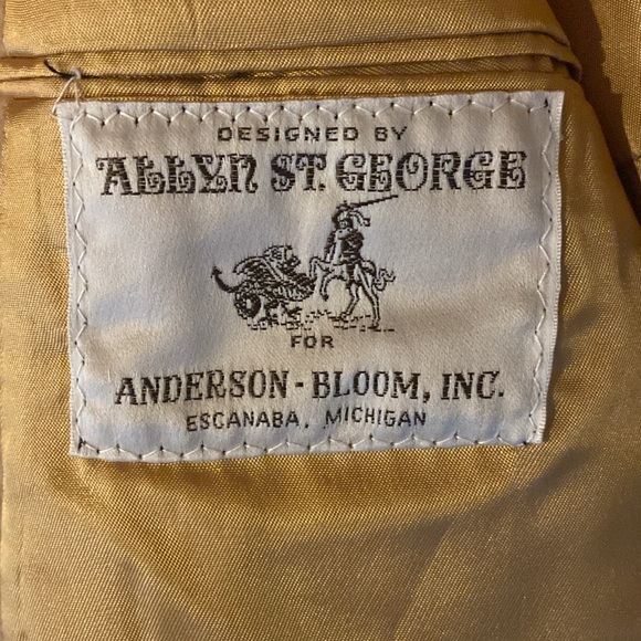 Vintage Tan Wool Jacket - Picture 2 of 5